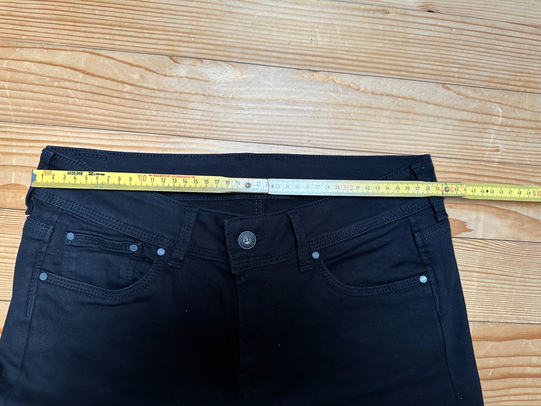 Pepe Jeans Jeans: Pepe Jeans Saturn schwarz 29/32 neu – Nuovo (secondo la descrizione) da Gümmenen venduto da FelizitasHermann 4