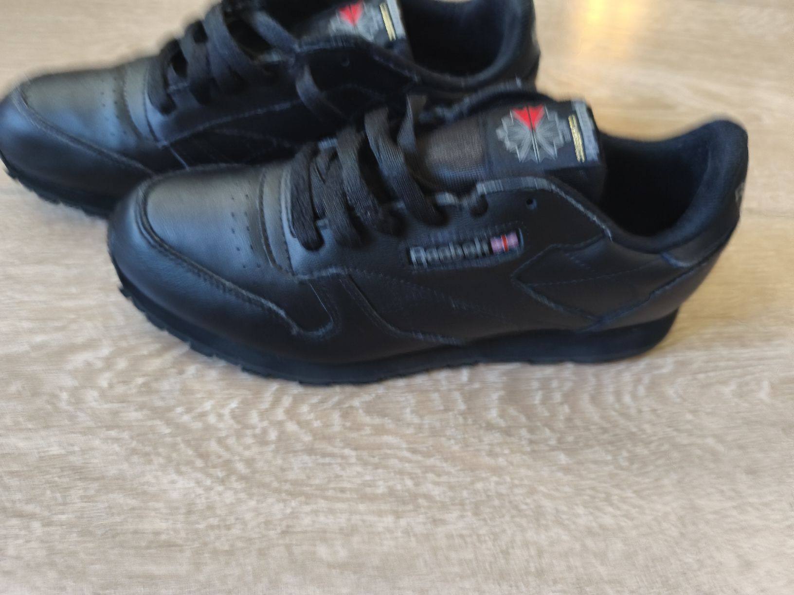 Reebok Scarpe da uomo: basket noir Reebok 38 – Nuovo (secondo la descrizione) da Orbe venduto da don_ym8h 1