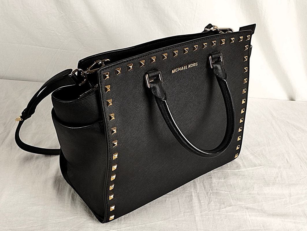Michael Kors Borse da donna: MICHAEL KORS Handtasche schwarz – Usato da Schübelbach venduto da Restwert_Schubelbach