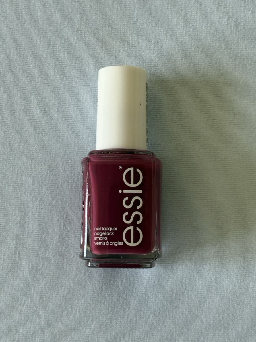 Essie Nagellack: Essie Nagellack – Gebraucht aus Zürich von bar_kc68