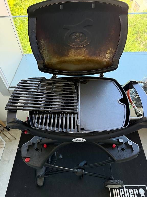 Weber Griglie: Weber Q1000 Gas BBQ + Original Stand + Plate + 3 Cylinders – Usato da Zürich venduto da giu_h9dh 2