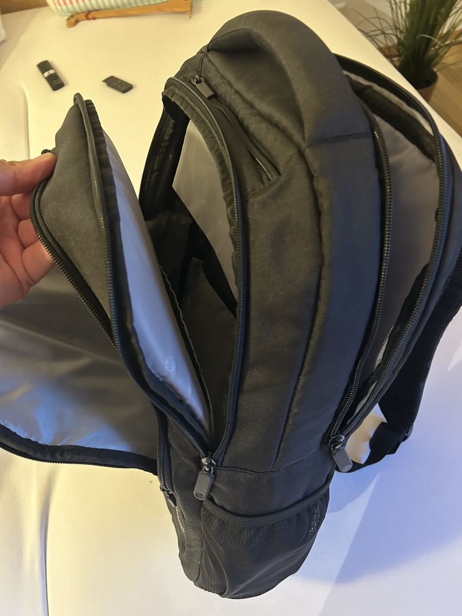 Zaini: HP Rucksack schwarz guter Zustand – Nuovo (secondo la descrizione) da Strengelbach venduto da AWE01 2