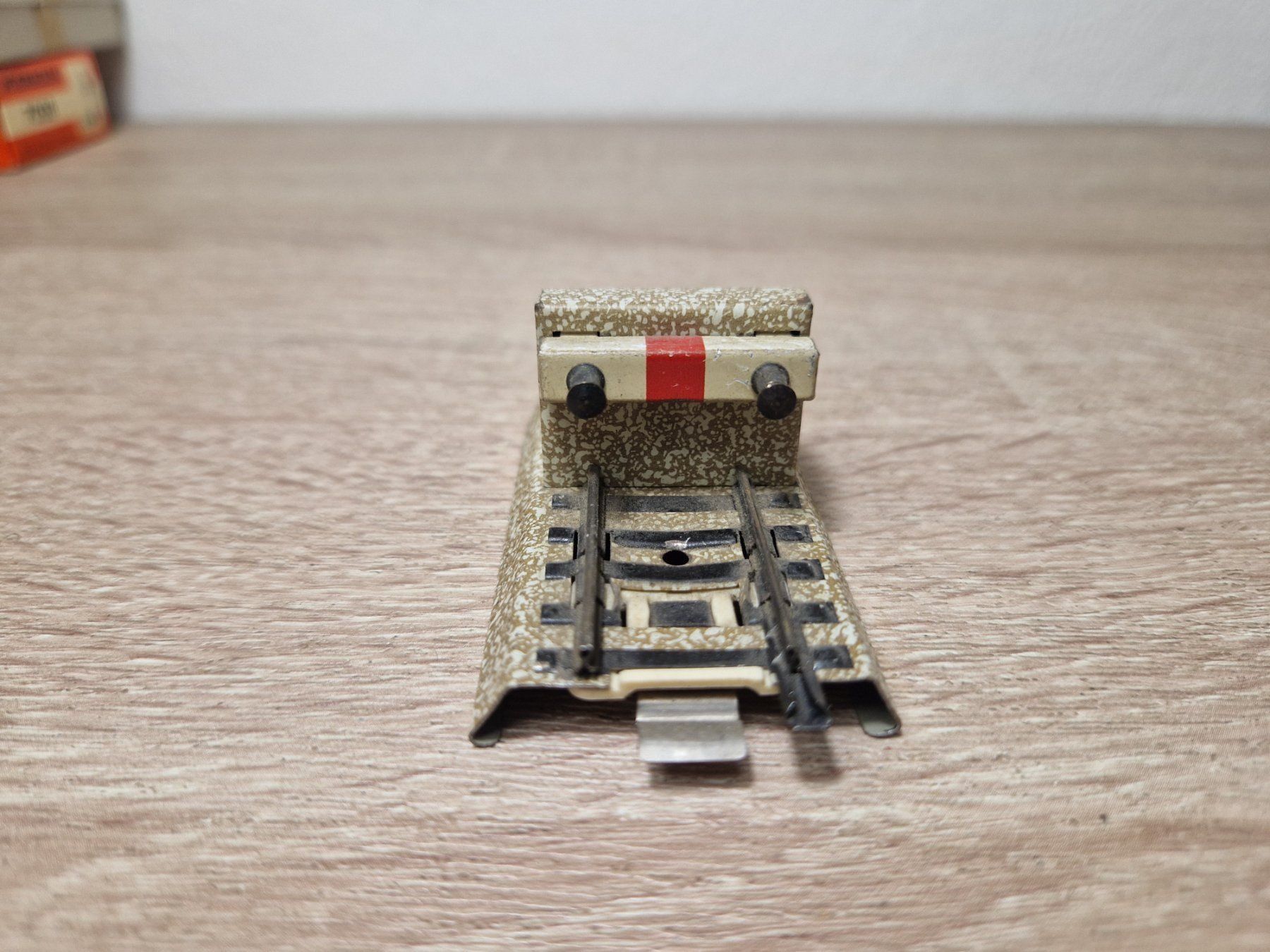 Märklin Modellini di ferrovie: Märklin 7060 Prellbock H0 – Usato da St-Aubin-Sauges venduto da Lo_Go