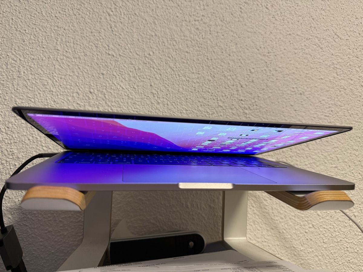 Apple Notebook: Macbook Pro 13 Zoll Intel Core i5 2016 – Usato da Buchs SG venduto da JohnsonRay 7
