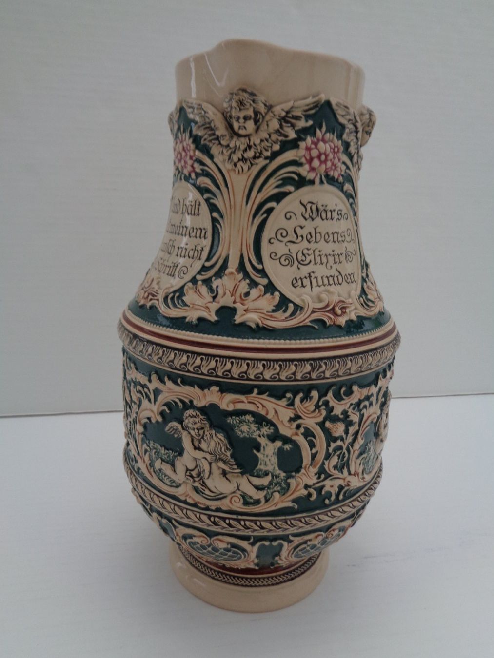Caraffe: Alter Keramikkrug mit Engel Relief - 2.7 Liter – Usato da Chur venduto da omonia 1