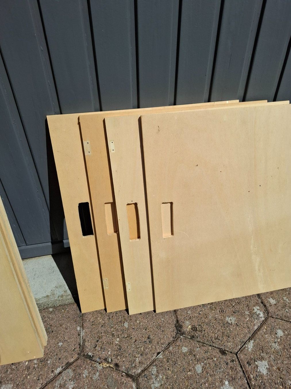 Articoli in legno: Diverse Sperrholzplatten gebraucht – Usato da Winterberg ZH venduto da Andora56 5