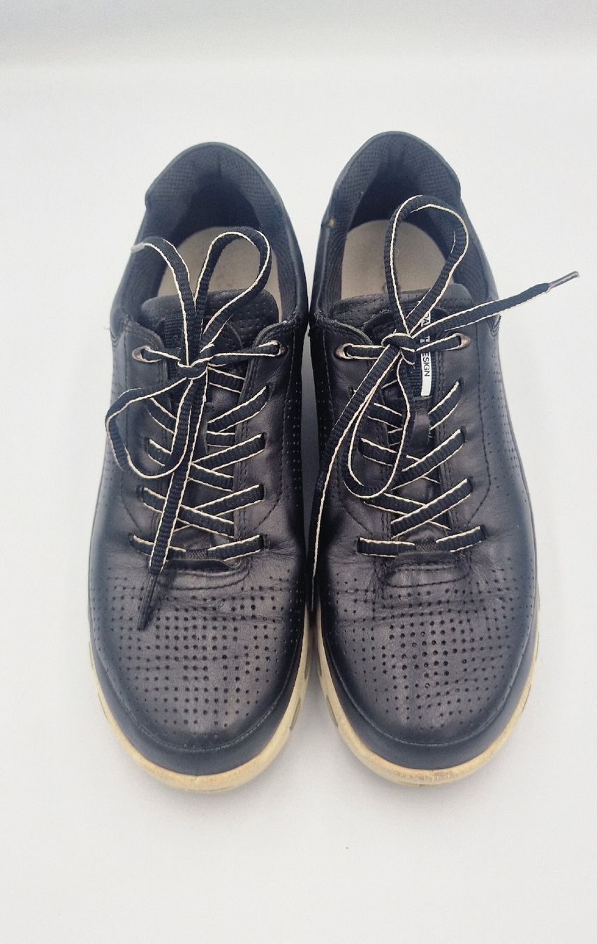 Ecco Damenschuhe: Schwarze Ecco Lederschuhe, Grösse 39, Top Zustand – Gebraucht aus Affeltrangen von Szafaoli 4