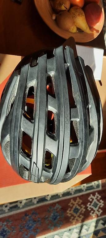Helme: Casque vélo Specialized Propero S – Gebraucht aus Neuchâtel von phi_fb5p 1