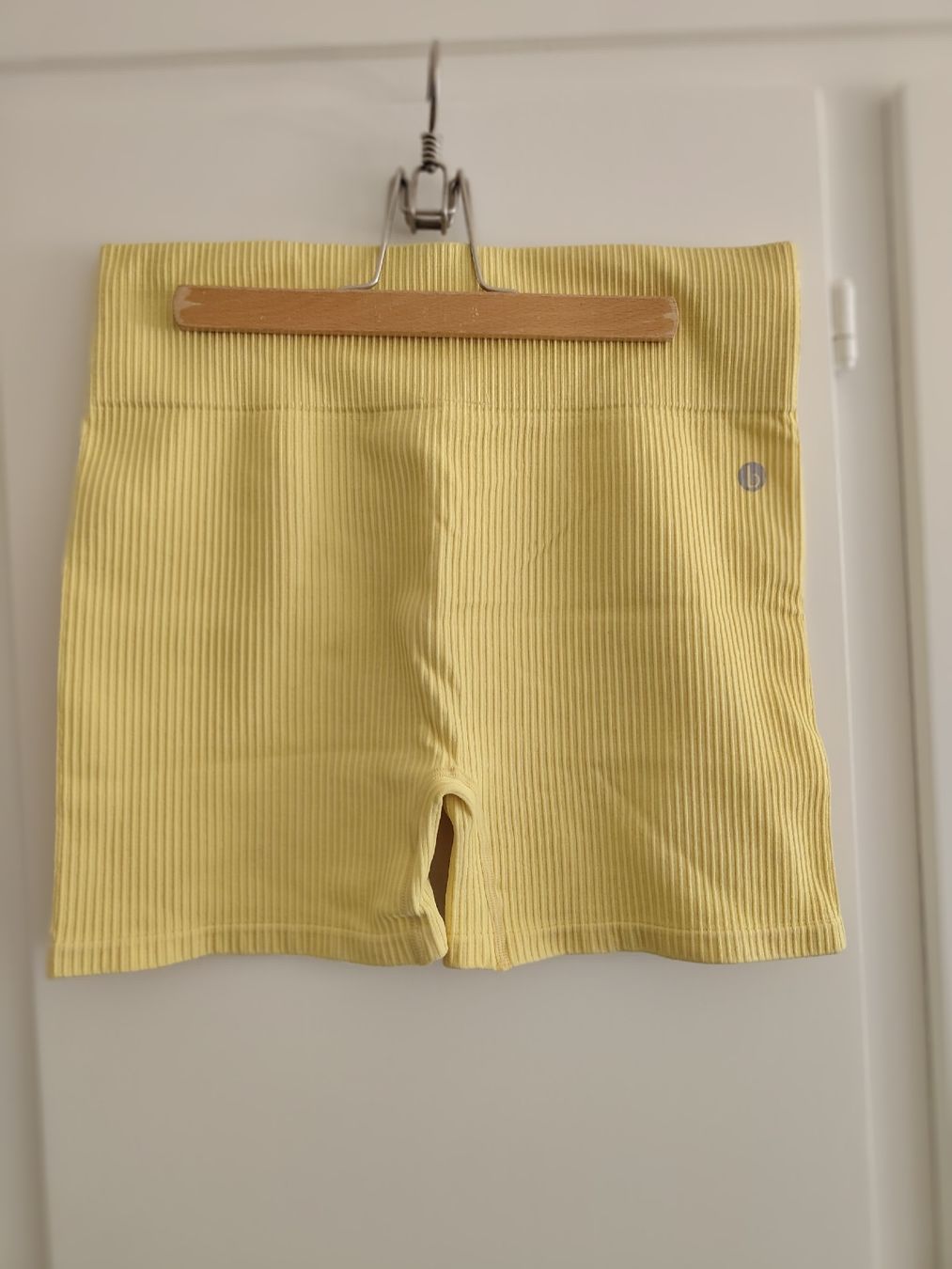 Hosen: sport shorts – Neu (gemäss Beschreibung) aus Biel/Bienne von lhcr 1
