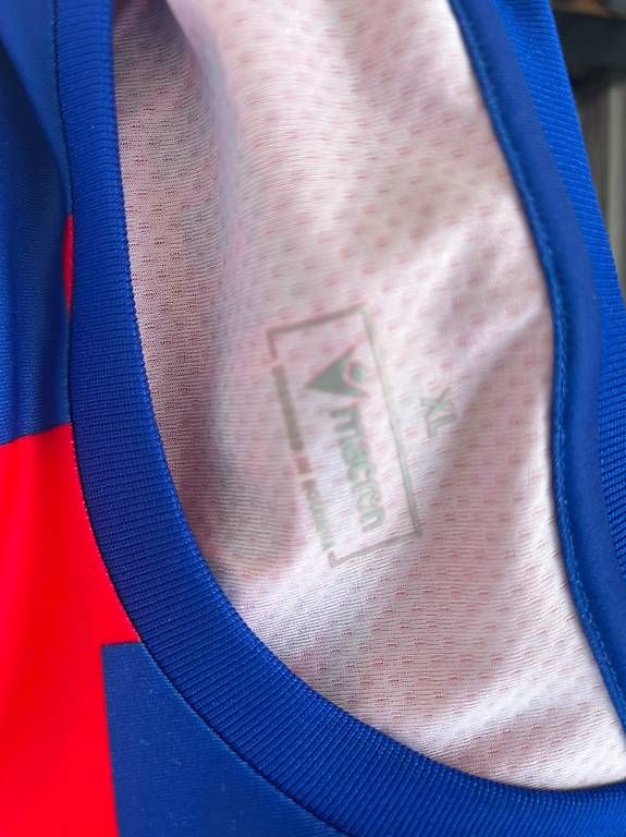 Leibchen & Hosen: FC Basel Langarm einlaufe Shirt – Gebraucht aus Basel von ant_pss2 2