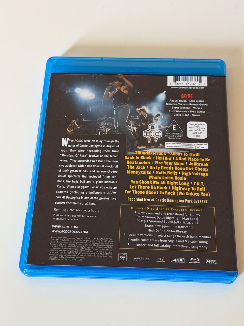 Tutti i DVDs: AC/DC Live at Donington Blu-ray – Nuovo (secondo la descrizione) da Altstätten SG venduto da sheamus 1