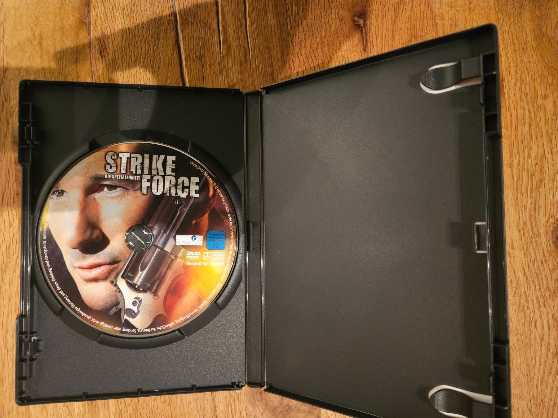 Alle DVDs: Strike Force – Gebraucht aus St.Gallen von Capsule_Corporation 2
