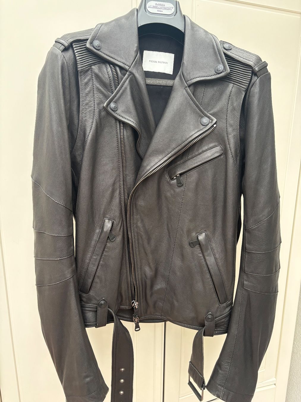 Balmain Giacche: 100% Original: BALMAIN Biker Lederjacke Gr. M/48 schwarz – Nuovo e nell'imballaggio originale da Rüschlikon venduto da Fuxss11 1