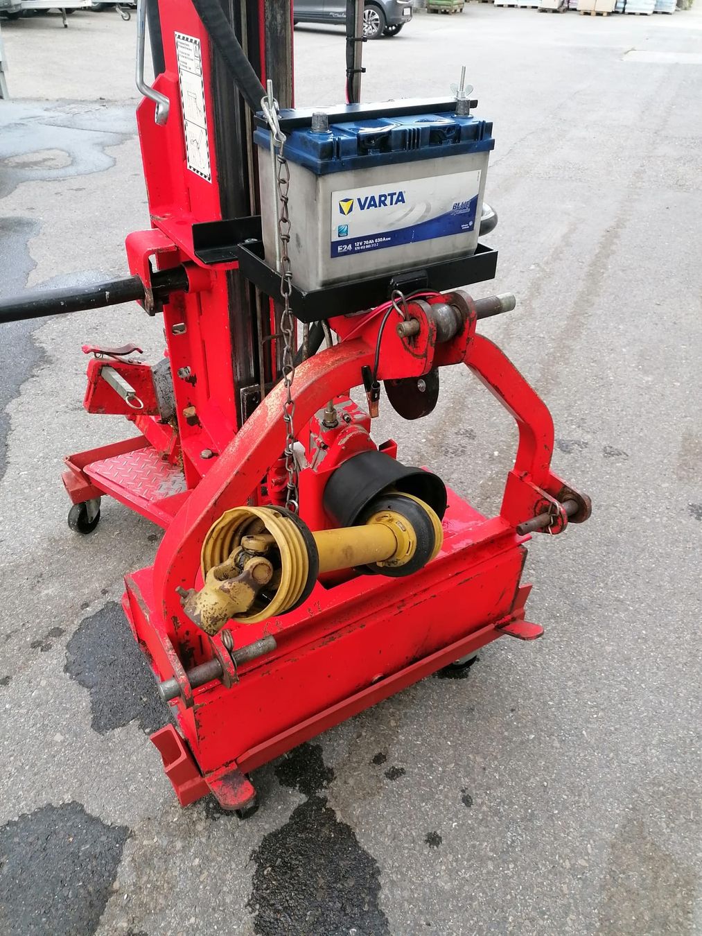 Tutte le macchine: Holzspalter Thor – Usato da Neuheim venduto da swizzlyNC 4