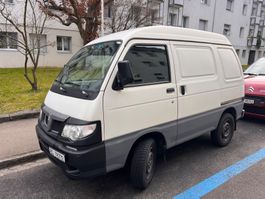 Piaggio Minivan