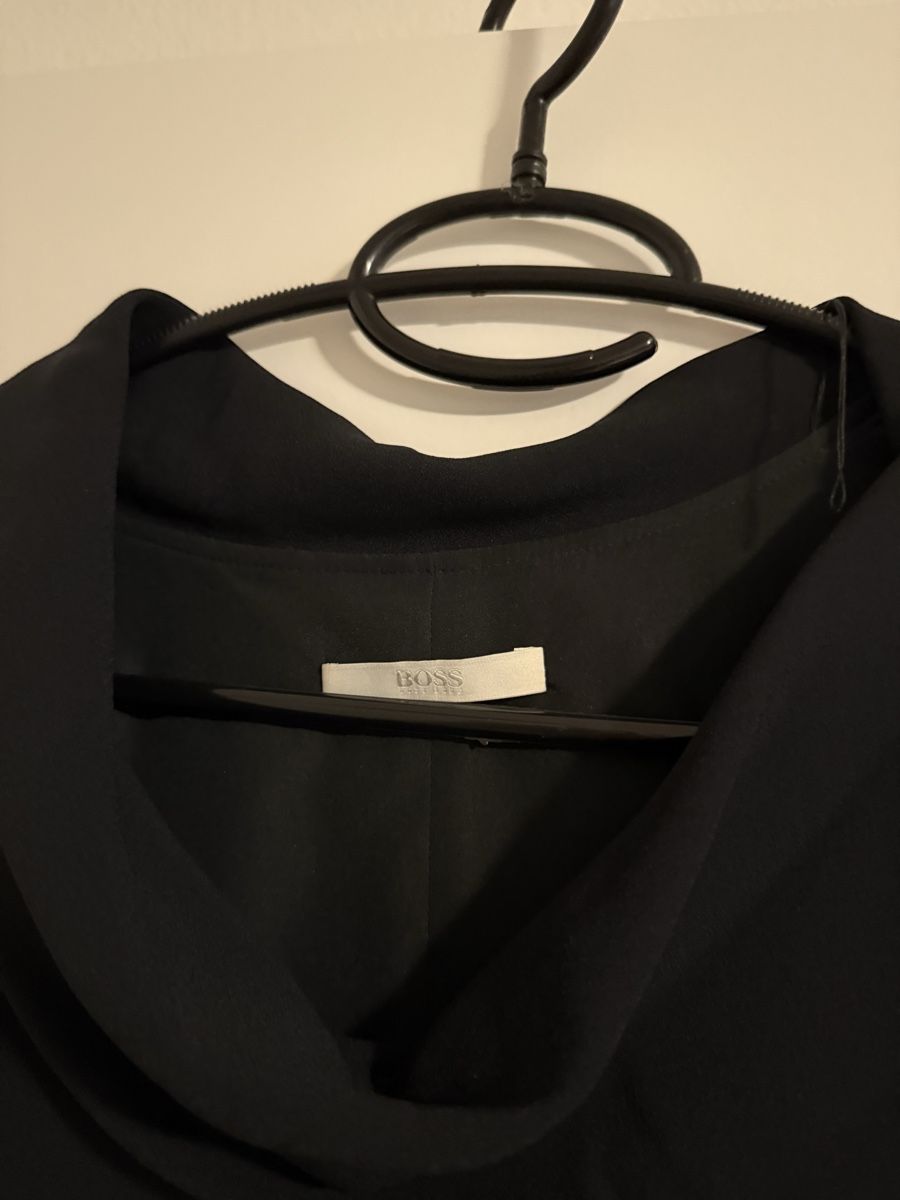 Hugo Boss Chemisiers: Bluse – Neuf avec emballage d'origine à Glis par slavkomajic 2
