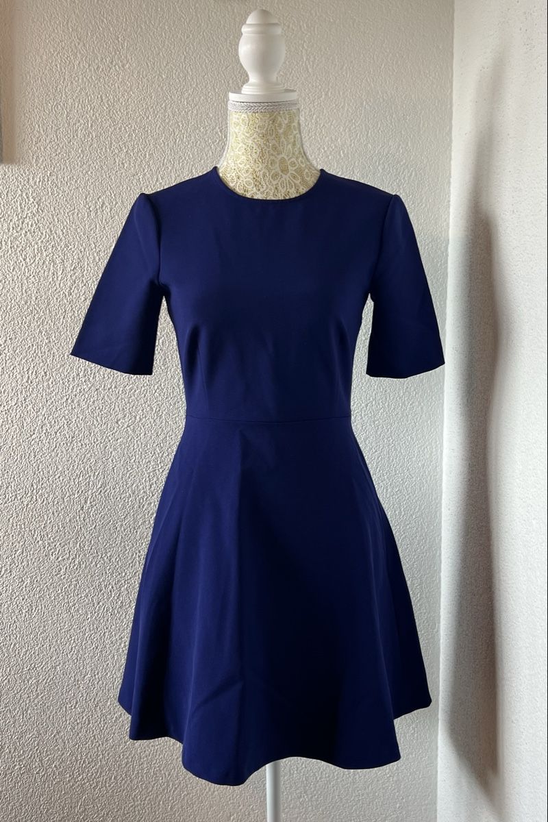 Zara Vestiti: Navi blue dress – Usato da Otelfingen venduto da houseofstae