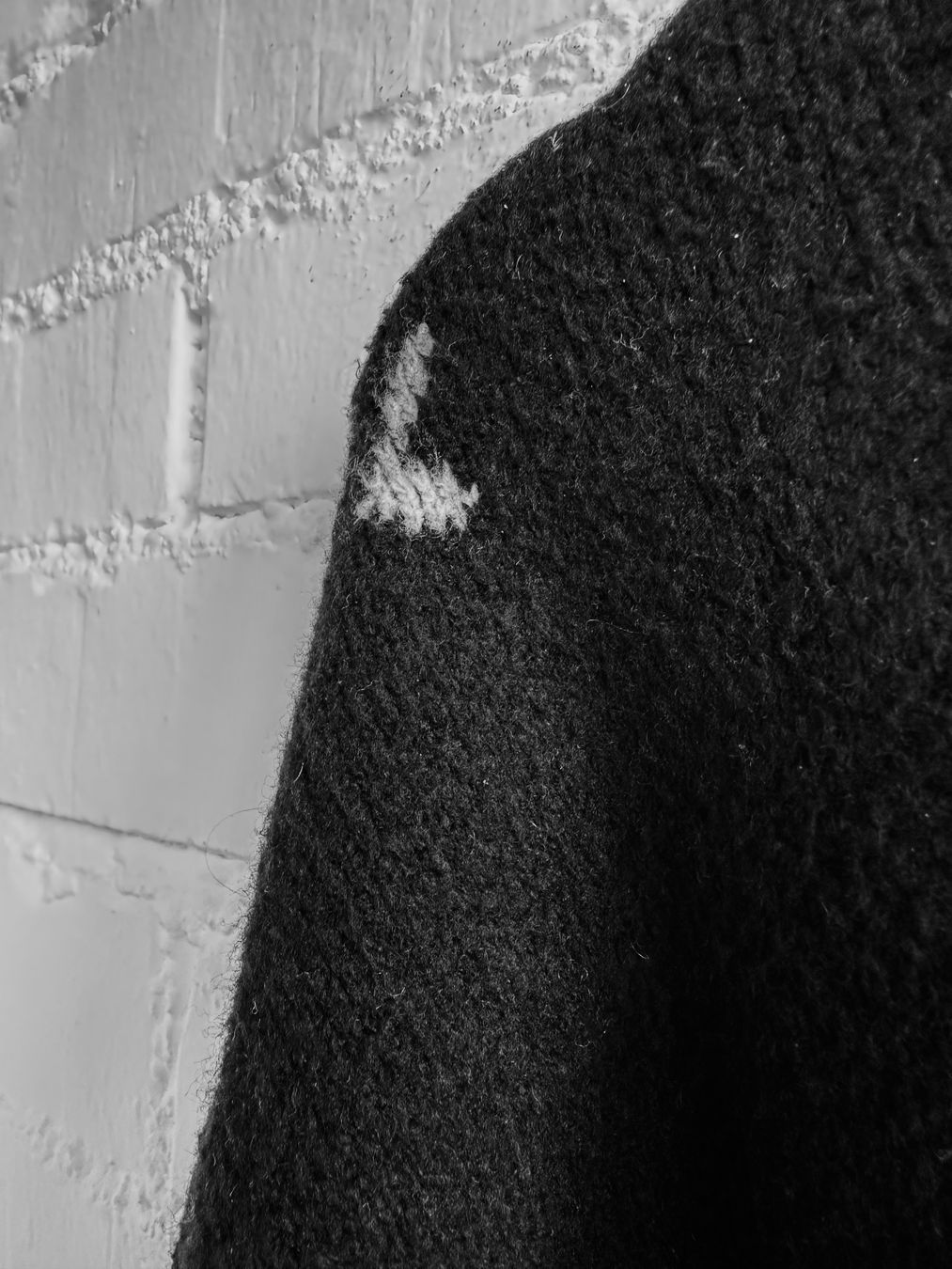 Maglioni & Felpe: Cooler schwarzer Pullover von Kangol x H&M – Usato da Bern venduto da Fraeuleinhonig 5