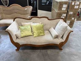 Antikes Sofa Holz beige Gebrauchsspuren akzeptabel