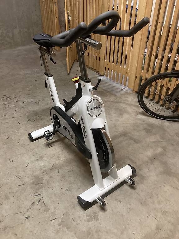 Hometrainer: Spinningbike – Usato da Wettingen venduto da gaiardo