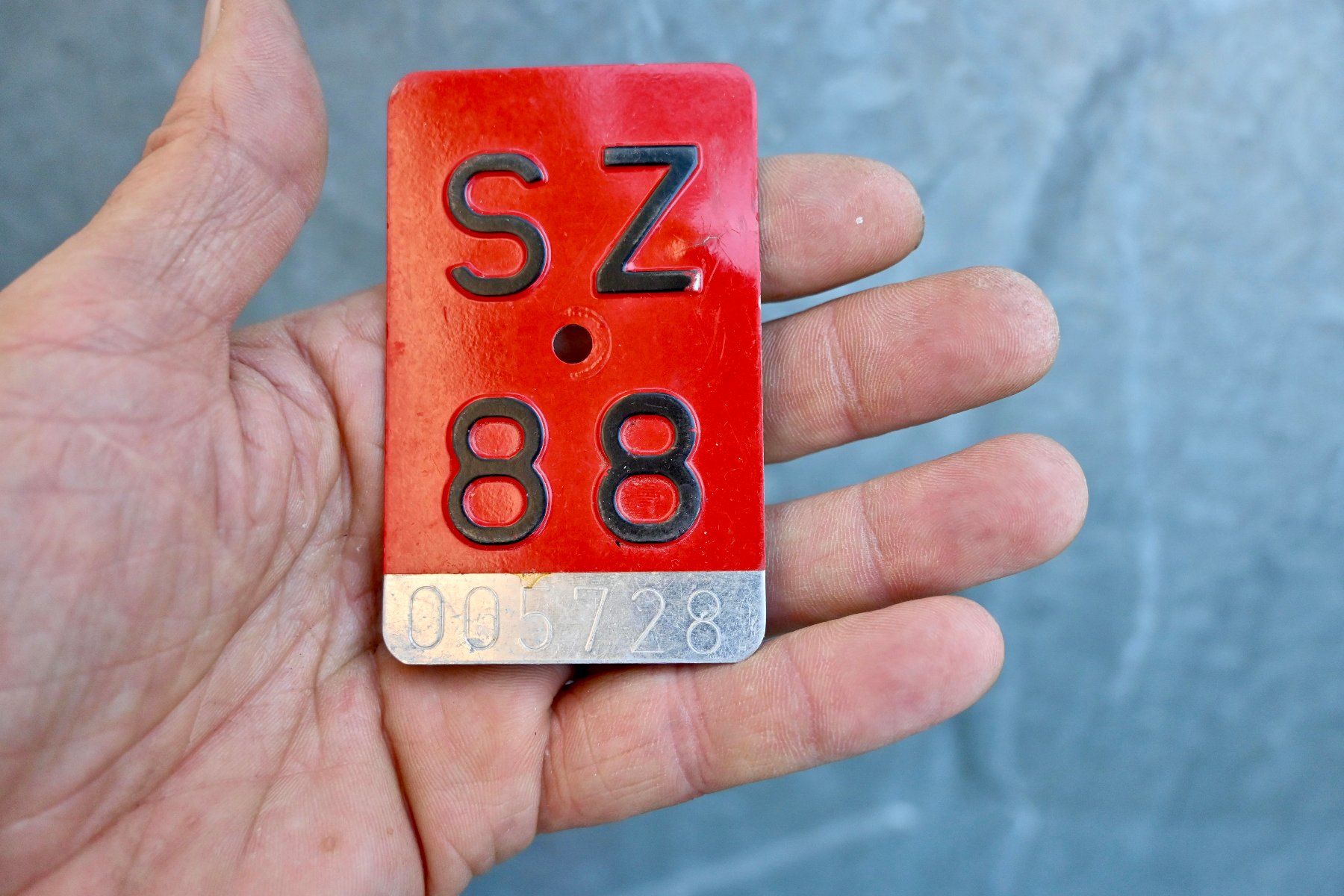 Schilder: Velonummer SZ von 1988 - Schwyz – Gebraucht aus Pfaffhausen von mono_rec 4