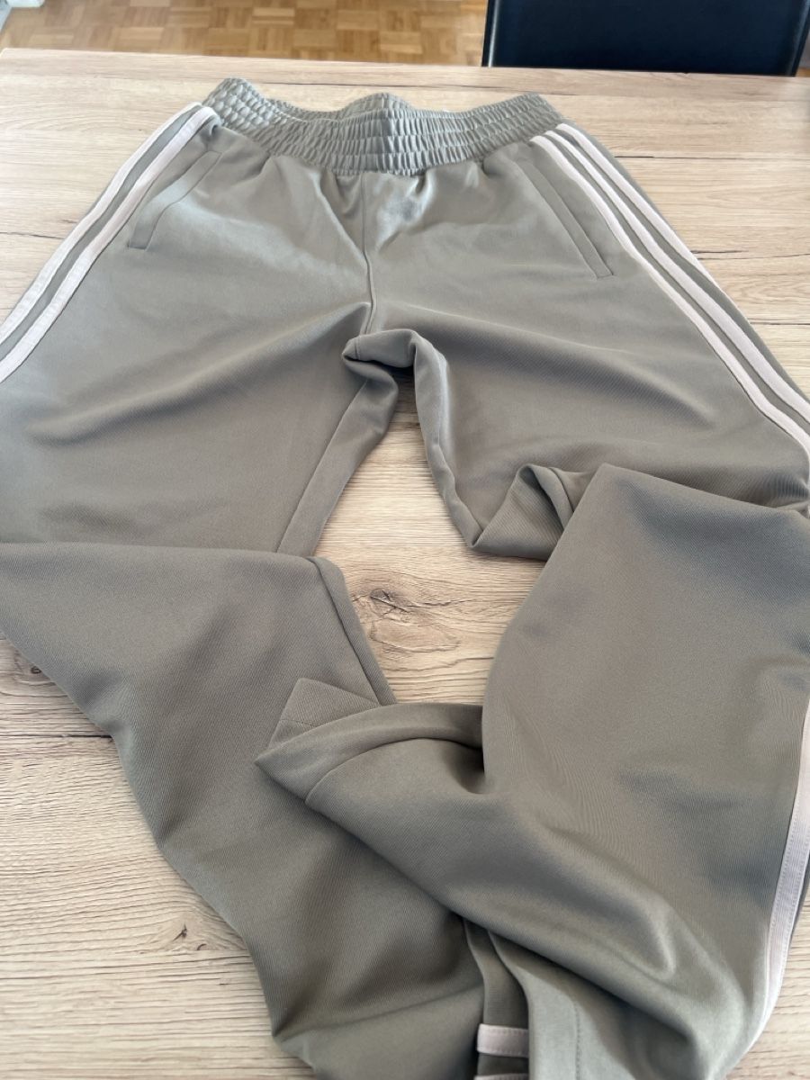 Adidas Lotti di vestiti: Lot Adidas & Nike – Usato da La Chaux-de-Fonds venduto da GabrielaKlein 3