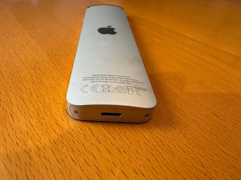 Télécommandes: Télécommande pour AppleTV – D'occasion à Gimel par jpp-mac 2