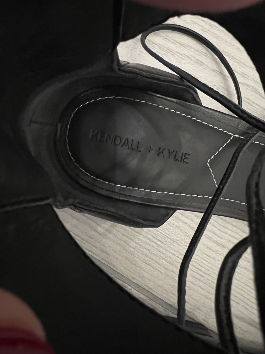 Damenschuhe: Decolté Kendall & Kylie – Gebraucht aus Ascona von babsylove 1