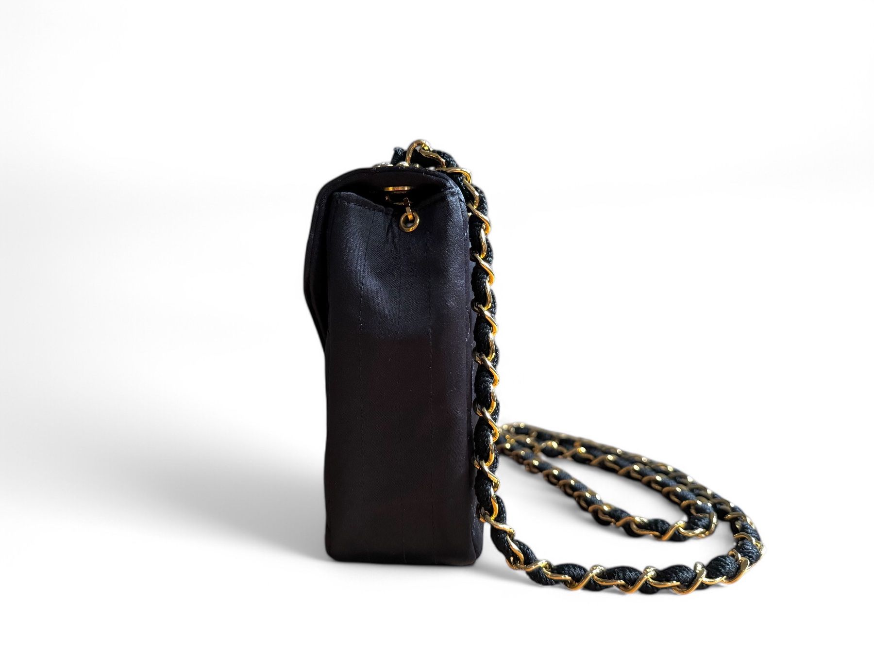 Chanel Borse da donna: Chanel Satin Rhinestone Chain Sac Tasche – Usato da Kriens venduto da hannaandkiko 4