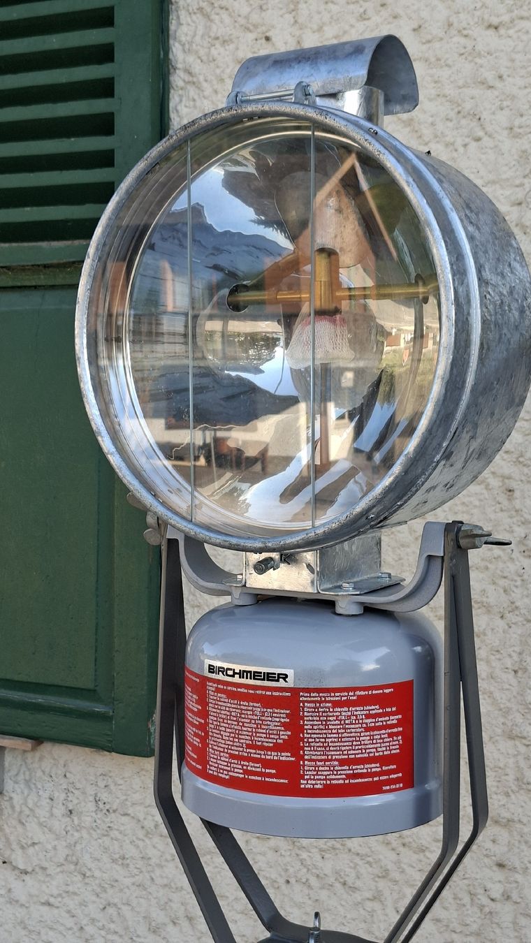 Tilley Lampes: Tilley Petrol Lampe Scheinwerfer – Neuf (Voir description) à Heiligenschwendi par pasaju 2