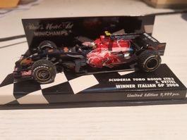 Minichamps 1:43 Toro Rosso STR3 Sieger Italien 2008 (Vettel)