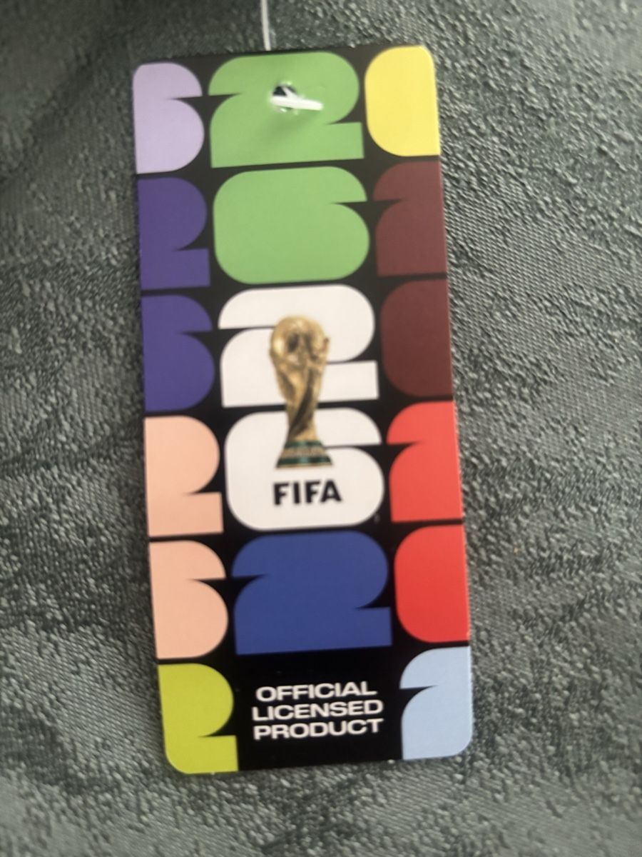 Maglioni & Felpe: FIFA World Cup 2026 Pullover, Grösse 3, Neu! – Nuovo (secondo la descrizione) da Brislach venduto da mercedesmmm17 3