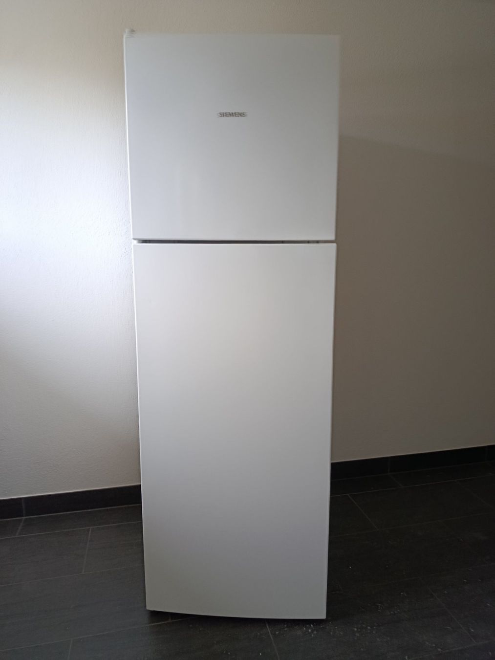 Siemens Frigoriferi: Kühlschrank mit Gefrierfach Siemens – Usato da Vilters venduto da son_klein