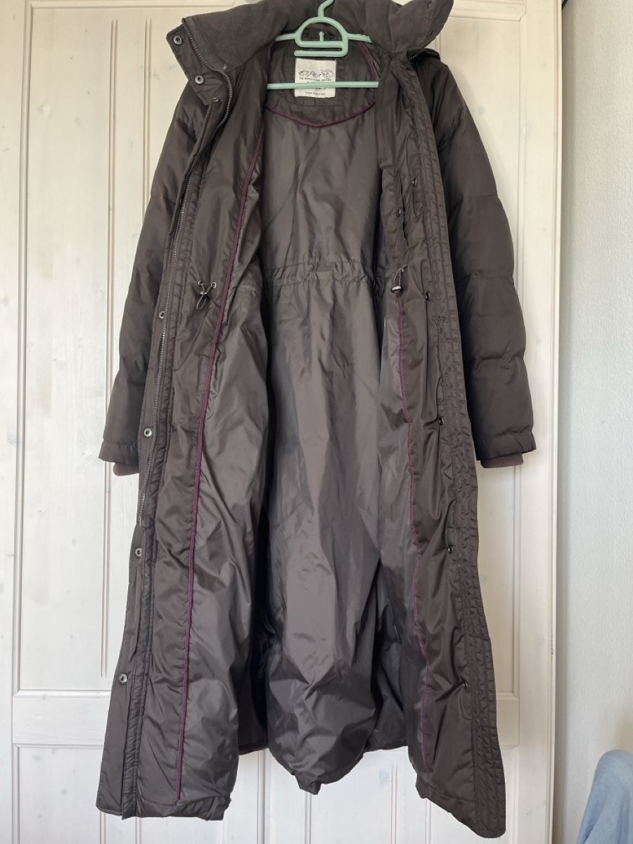 Esprit Cappotti: Esprit Damen Daunenmantel Gr 36 – Usato da Uetikon am See venduto da erz13 5