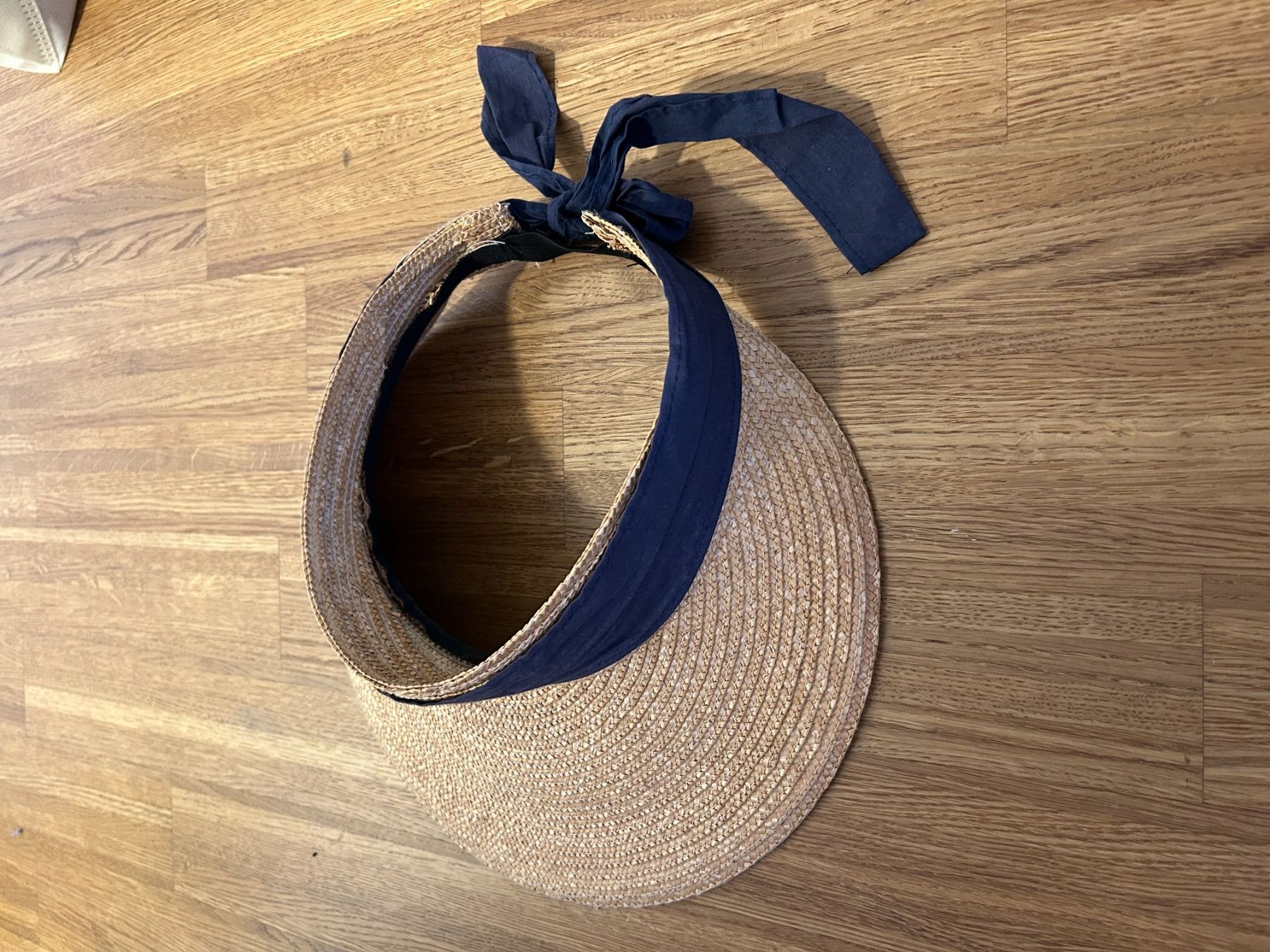 Copricapi, berretti & cappellini: Sommerhut mit Schlaufe für den Strand – Usato da Küsnacht ZH venduto da filo_fila8700 3