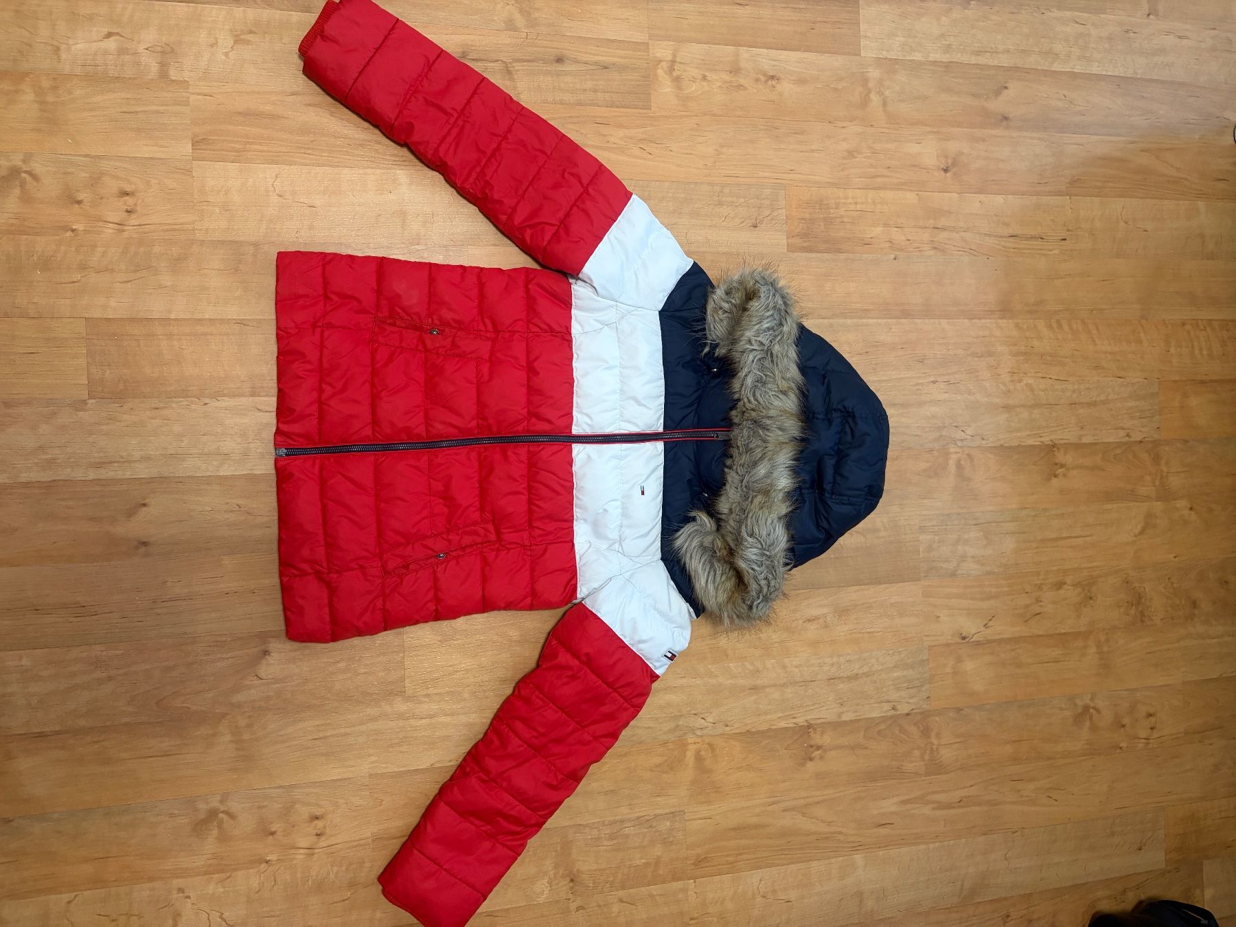 Tommy Hilfiger Giacche: Tommy Hilfiger Puffer Jacket, Size M – Usato da Cham venduto da Silberstern82