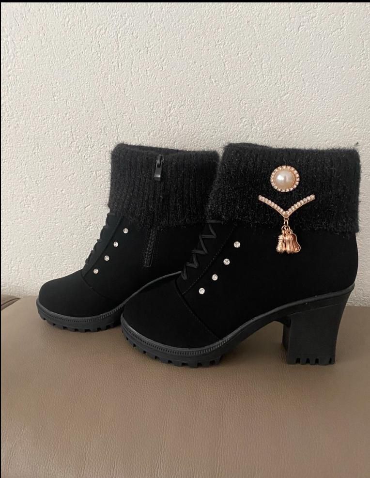 Scarpe da donna: Stiefelette gr.39 – Nuovo (secondo la descrizione) da Wald ZH venduto da HIP-HOP03