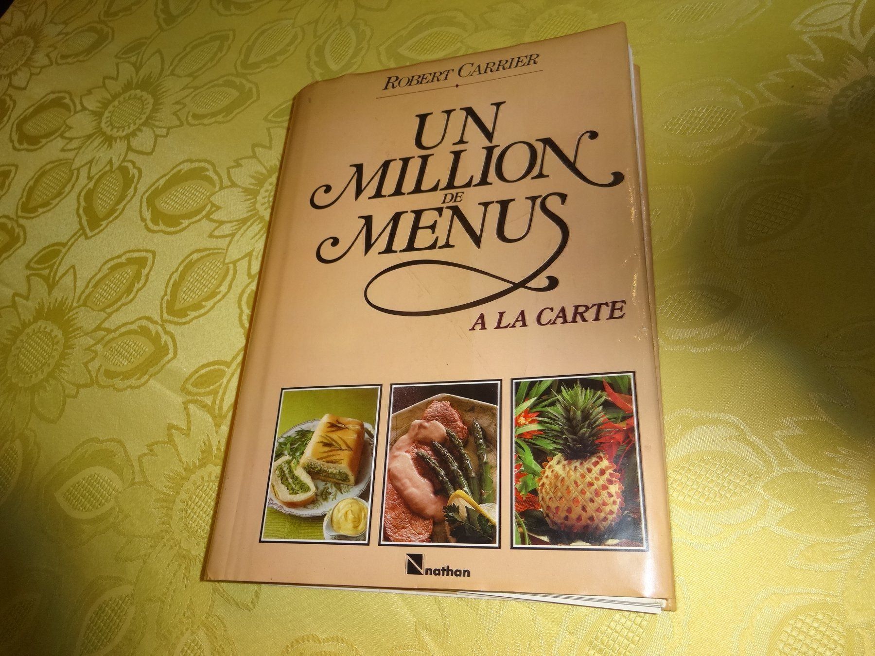 Libri: Un million de menus - Carrier – Usato da Biel/Bienne venduto da milamila02