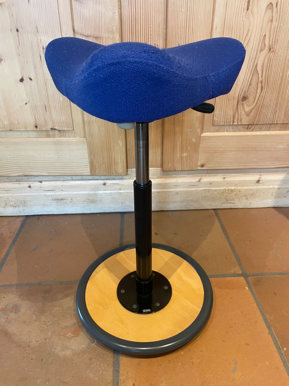 Stokke Hocker: STOKKE Hocker – Gebraucht aus Hinwil von thomas8340