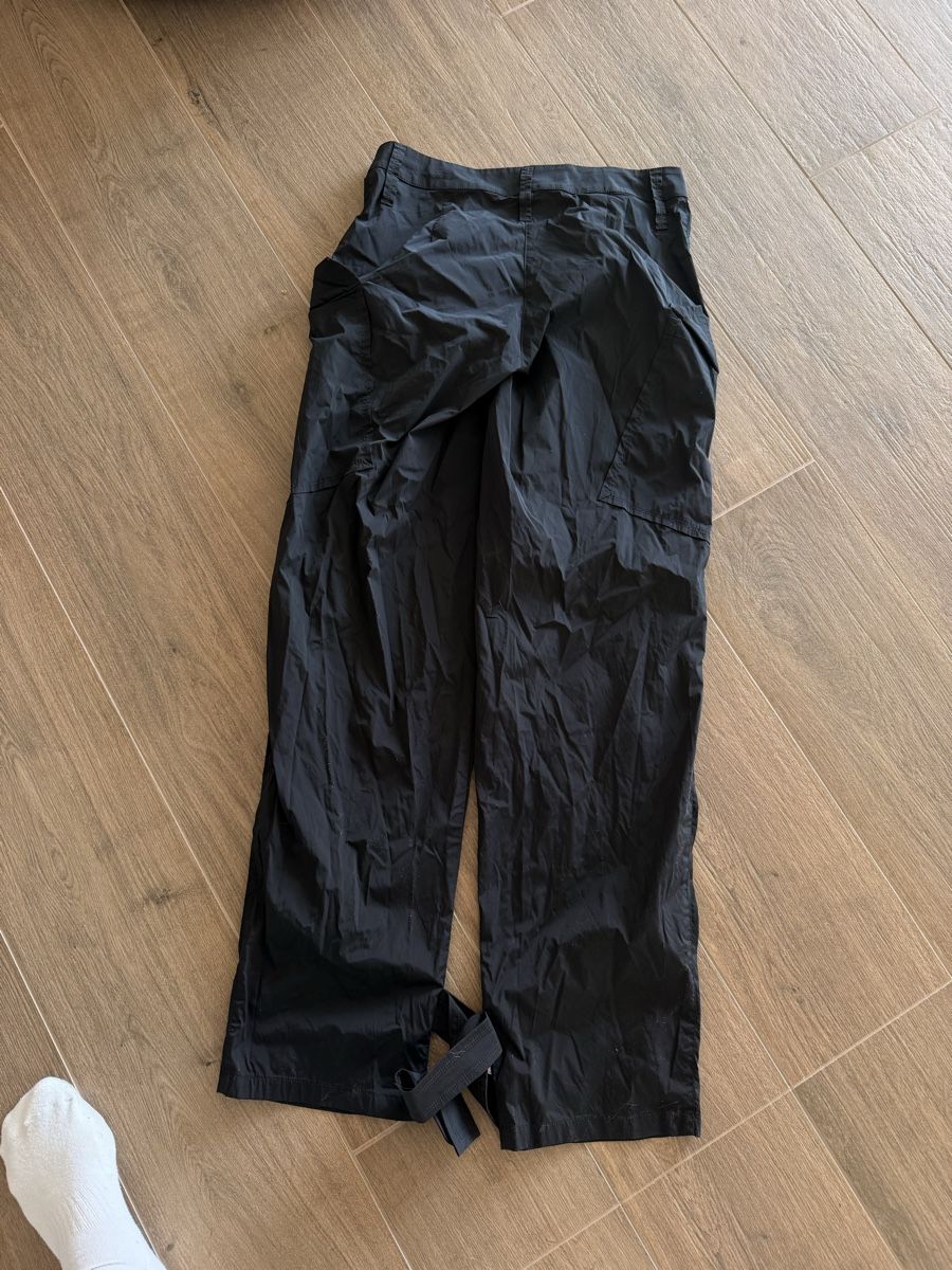 Off-White Pantaloni: Off-White Athleisure Black Pants, Size S, Great Condition! – Usato da Zürich venduto da Bellinka23 3
