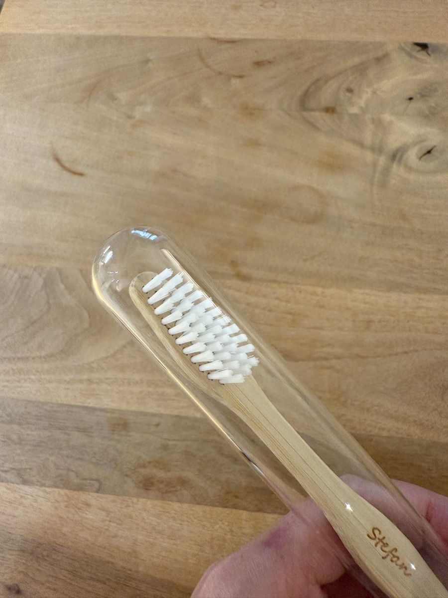 Soins dentaires: Stefan’s toothbrush – Neuf avec emballage d'origine à Adliswil par avatar83 4