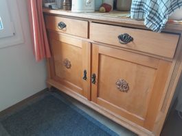 Vintage Buffet. Aus dem Jahr 1915. Ab 1Fr