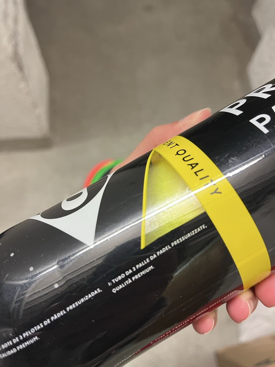 Dunlop Palloni: Dunlop e Wilson Pro Padel Balls 3 in each can – Nuovo e nell'imballaggio originale da Zürich venduto da lor_v6pq 3
