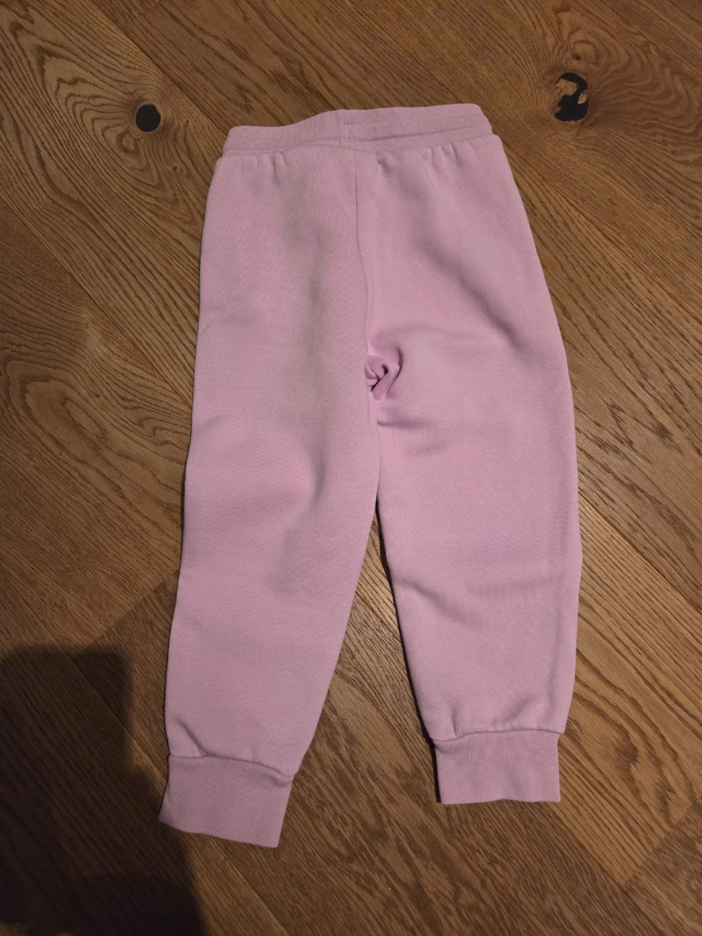 Adidas Pantaloni: Adidas Trainingshose Grösse 104 – Nuovo (secondo la descrizione) da Hochdorf venduto da lor_27 3