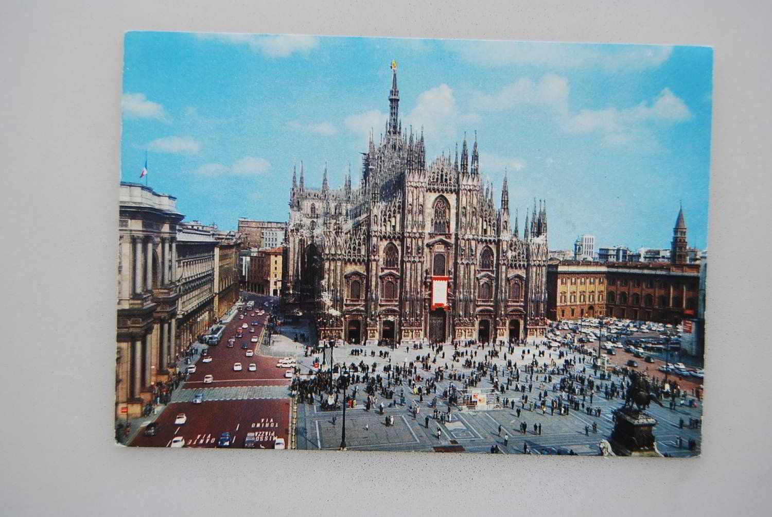 Cartoline postali: AK Milano - Piazza del Duomo – Usato da Rüfenacht BE venduto da Toro06