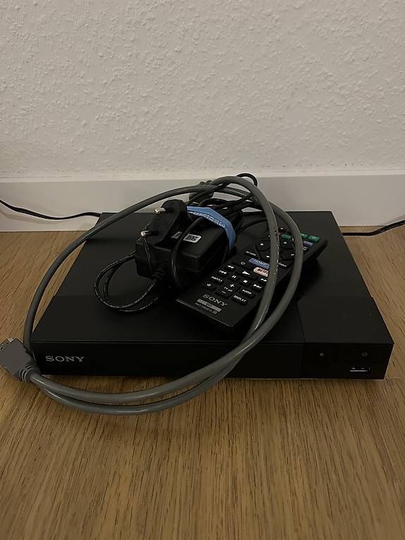 Audio- & Mediensysteme: DVD - Player  – Gebraucht aus Basel von Eidechse32 1
