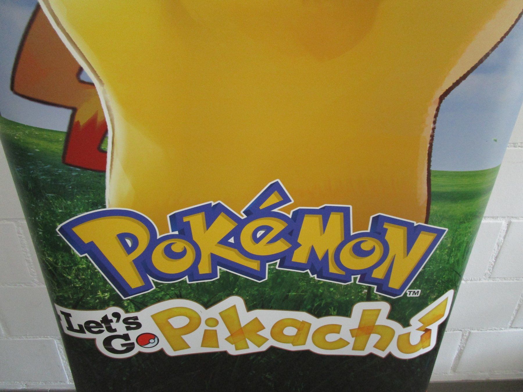 Giochi: Roll-Up Werbebanner Pokemon Lets Go Pikachu Nintendo Switch – Usato da Goldau venduto da agestuffer 3
