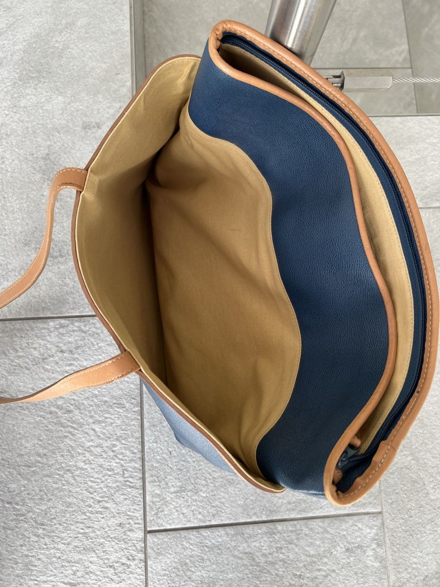 Borse da donna: Shopper Uccelli blau mit Kometiktasche – Usato da Betschwanden venduto da Dognose 5