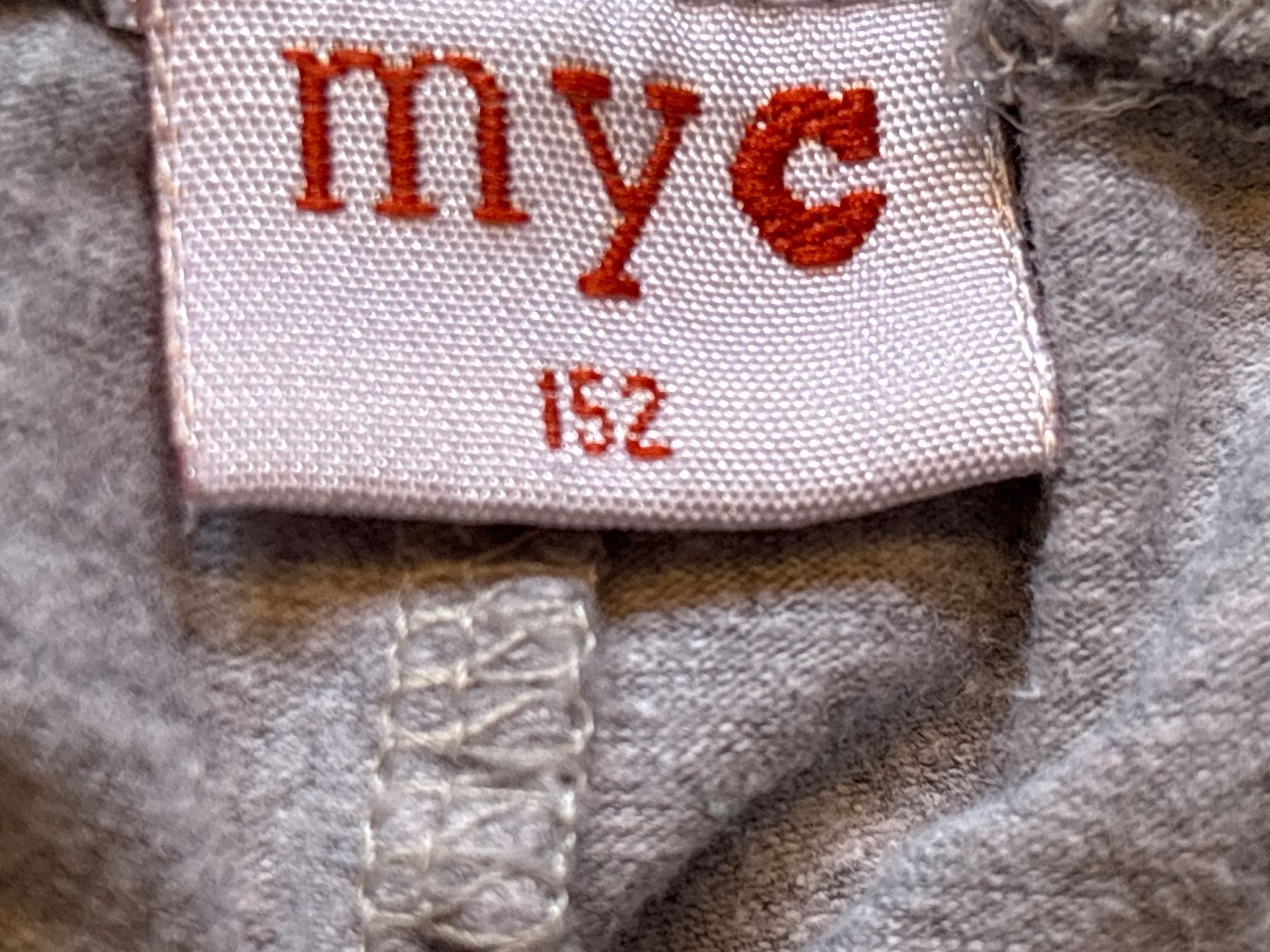 Pantaloni: Graue kurze Hose, Gr. 152 SOFORTKAUF – Usato da Genève venduto da Livsonman 2
