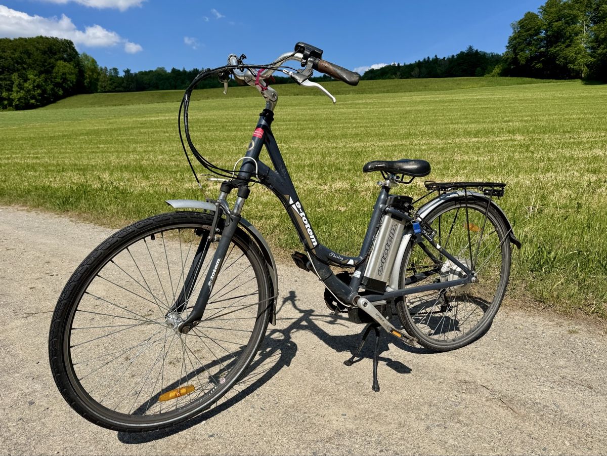 fahrradhelm crazy safety Leopard gelb – bilga Fahrradregenjacken: Zuverlässig gegen Regen made-to-order Farbe:Weiß und Rot